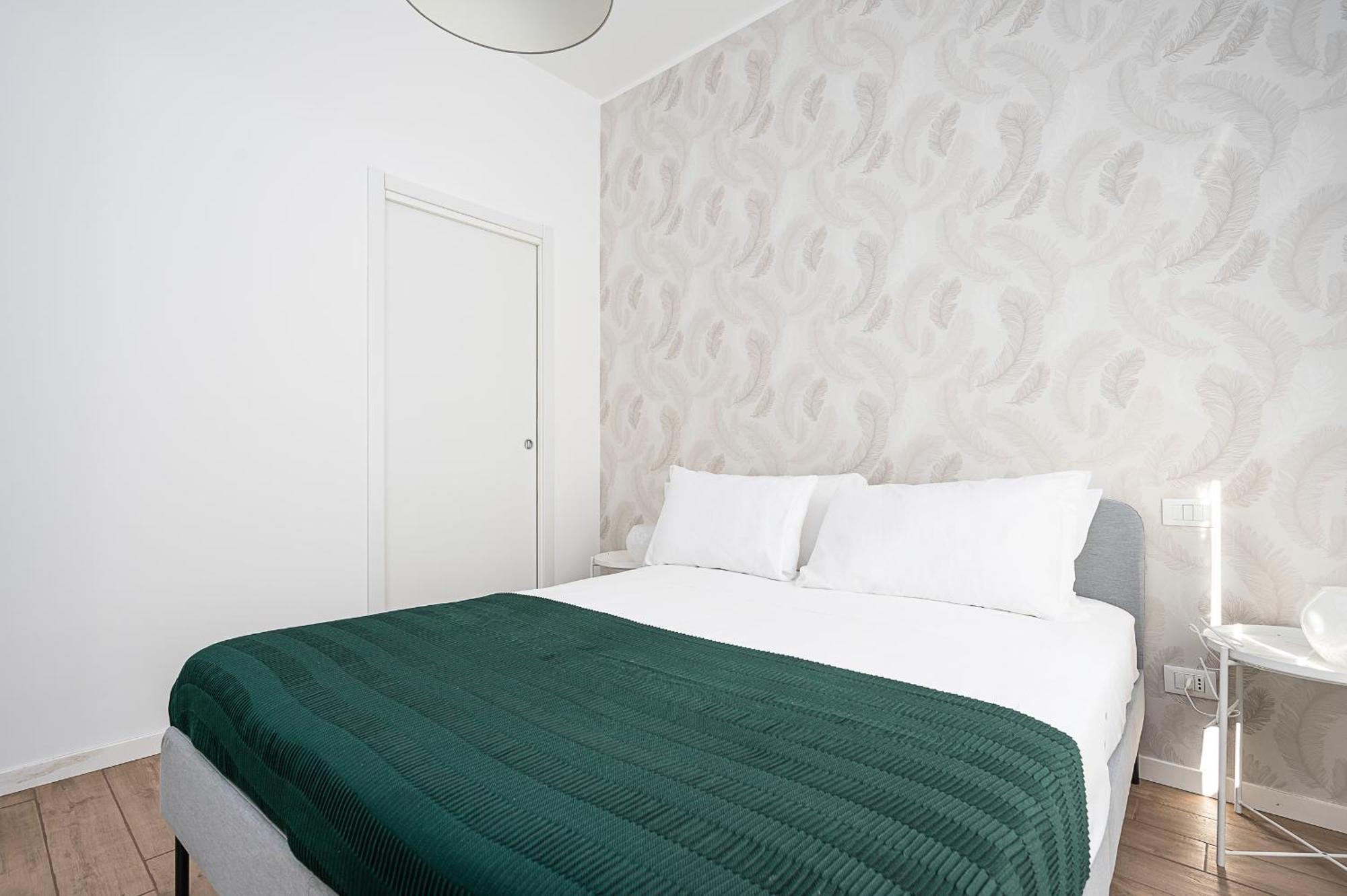 Classbnb - Apartment With Balcony Near The City Center Milan Bagian luar foto