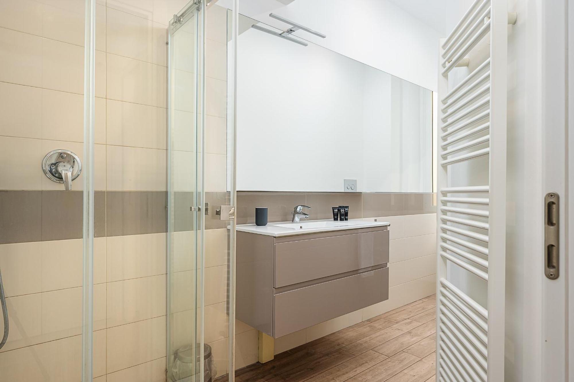 Classbnb - Apartment With Balcony Near The City Center Milan Bagian luar foto